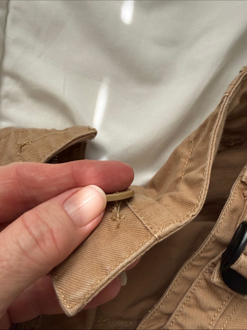 Brandy Melville Kim Straight Leg Pant, Dark Khaki - Picture 11 of 11